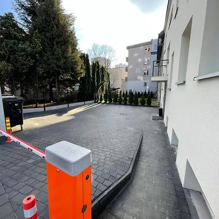 Close To The Center Краков