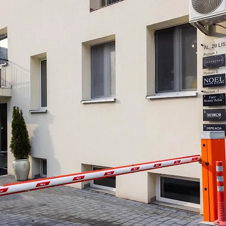 Close To The Center *